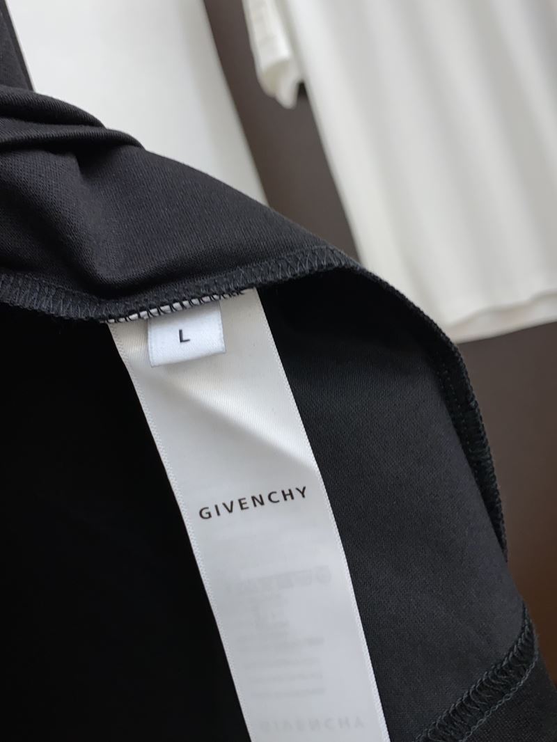 Givenchy T-Shirts